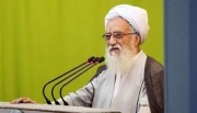 آیت الله موحدی کرمانی: برای رفع مشکلات نیازی به مذاکره با آمریکا نیست